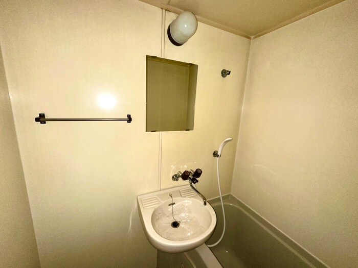 物件内観写真14　(洗面)