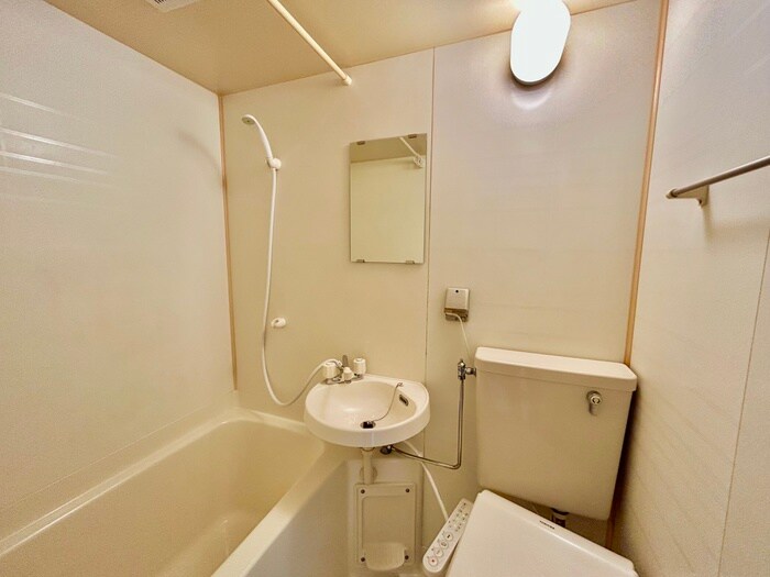 物件内観写真11　(洗面)