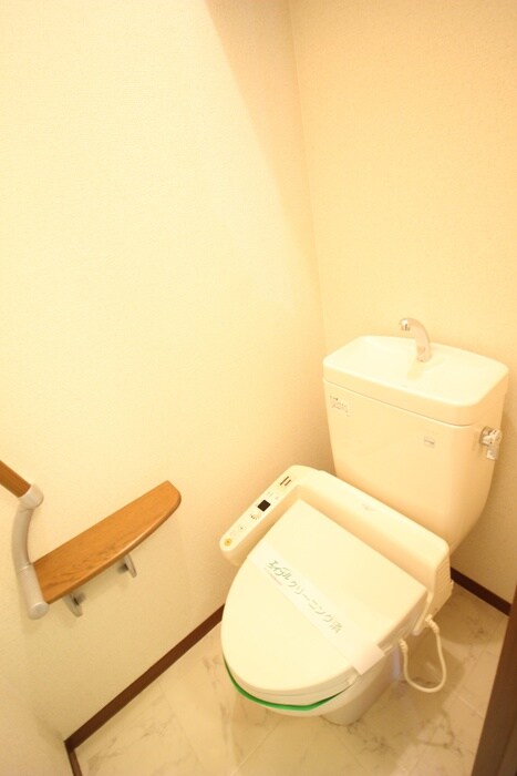 物件内観写真13　(トイレ)