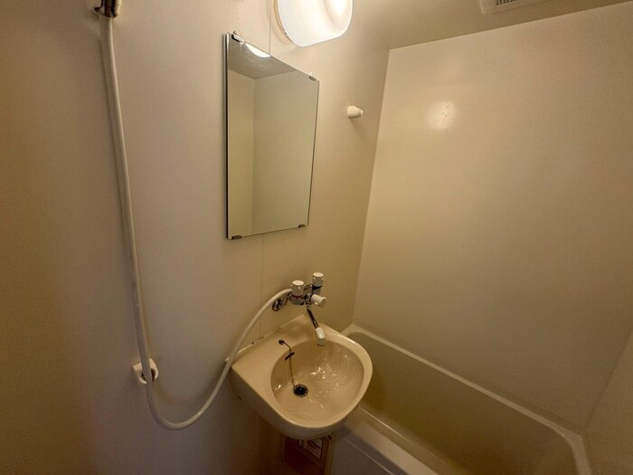 物件内観写真12　(洗面)