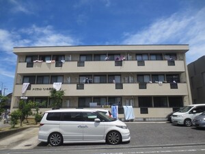 トリヴァンベール深井外観写真