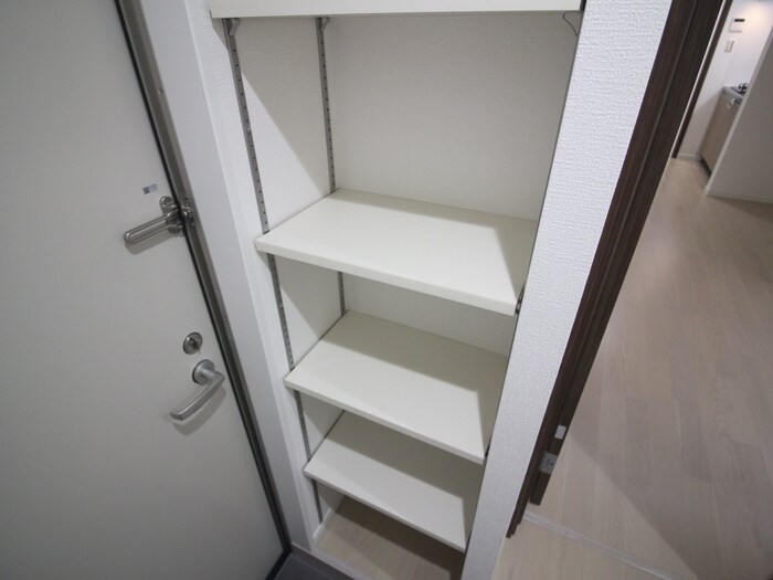 物件内観写真14　(靴箱)