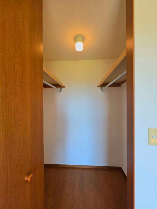 物件内観写真18　(収納)