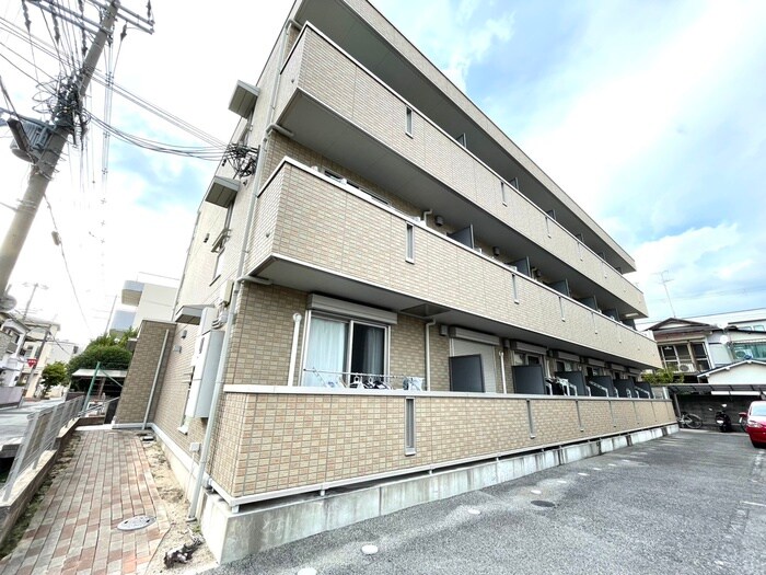 物件外観写真2　(外観写真)