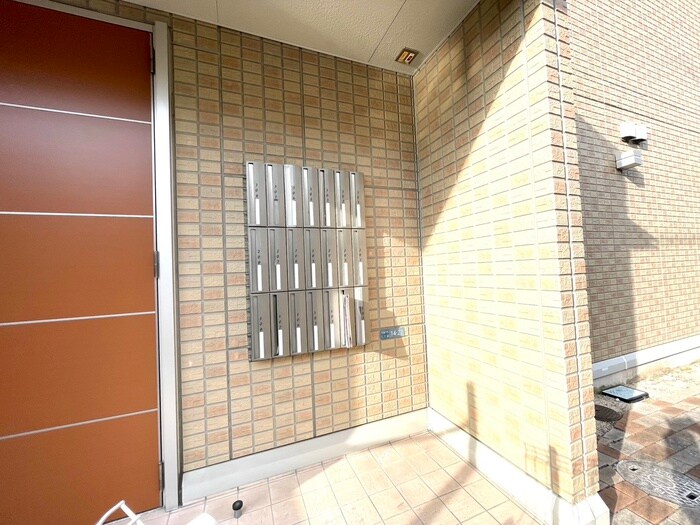 物件外観写真4　(建物設備)