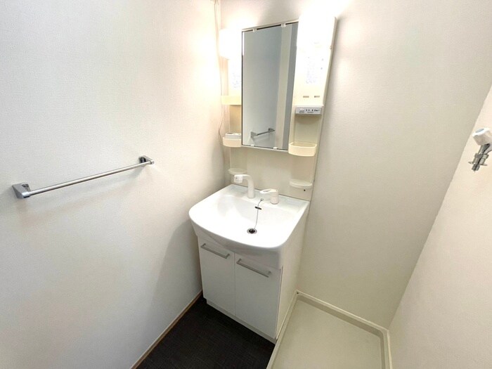 物件内観写真12　(洗面)