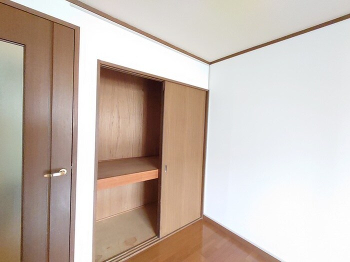 物件内観写真13　(収納)