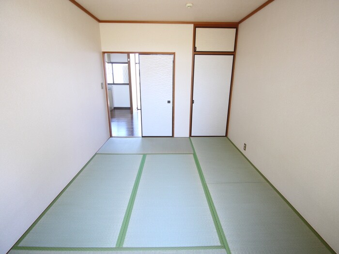 物件内観写真10　(居室)