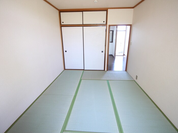 物件内観写真12　(居室)