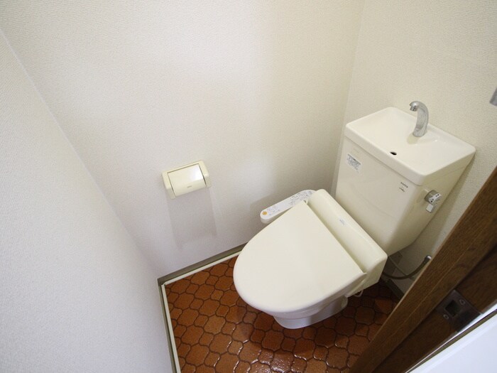 物件内観写真15　(トイレ)