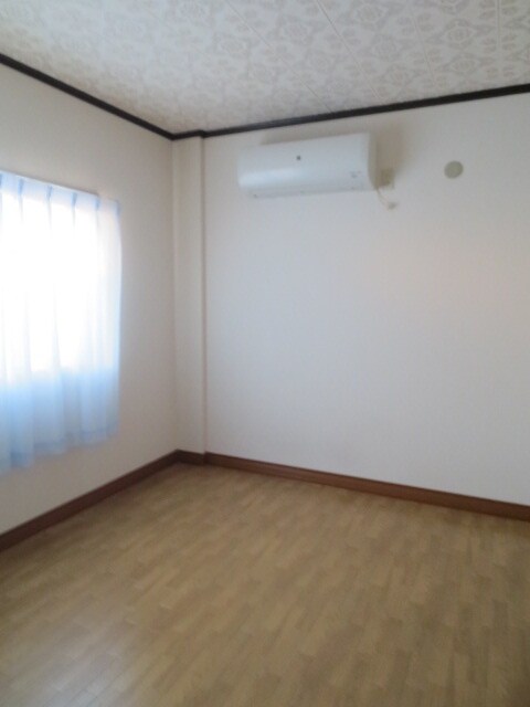 物件内観写真11　(居室)