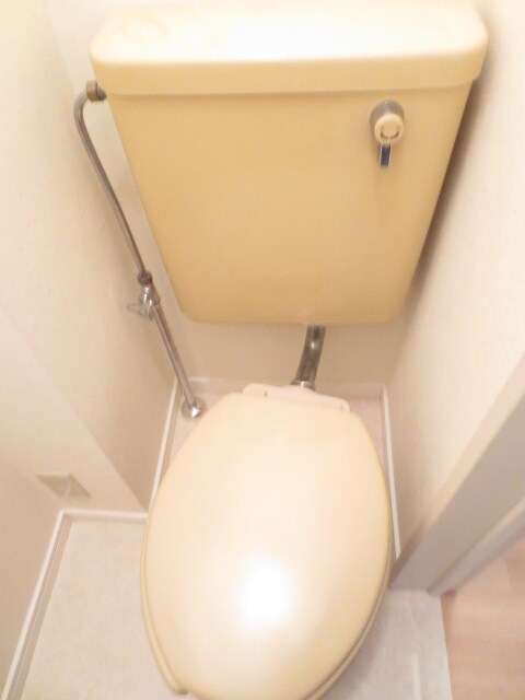 物件内観写真15　(トイレ)