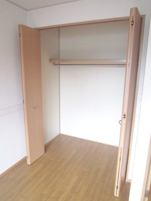 物件内観写真11　(収納)