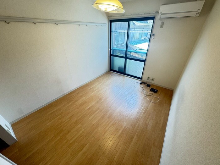 物件内観写真6　(居室)