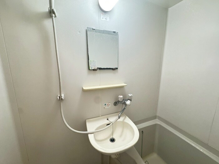 物件内観写真11　(洗面)