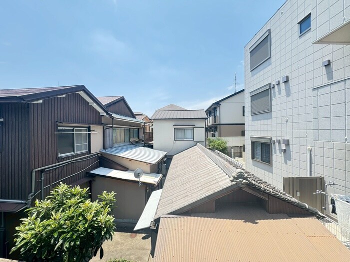 物件内観写真16　(室内からの展望)