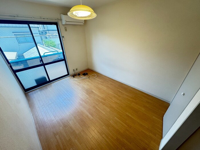 物件内観写真21　(居室)