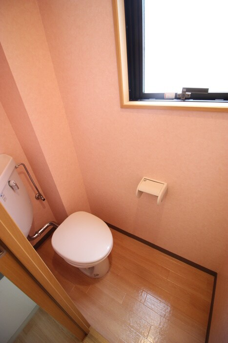 物件内観写真9　(トイレ)