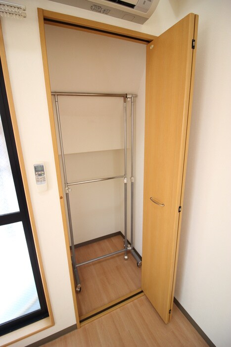 物件内観写真12　(収納)