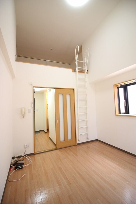 物件内観写真13　(居室)