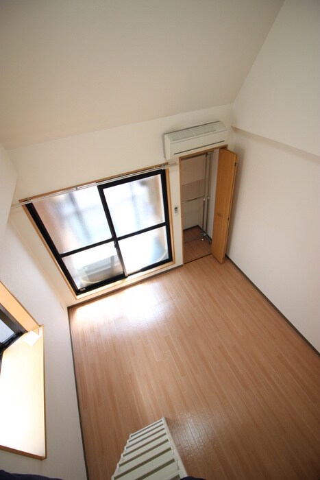 物件内観写真15　(居室)