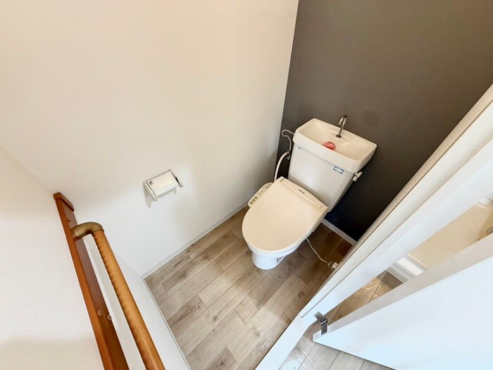 物件内観写真16　(トイレ)