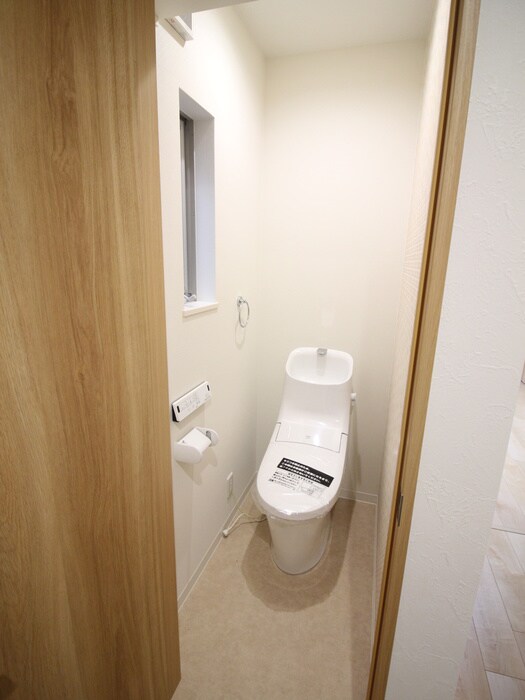 物件内観写真15　(トイレ)