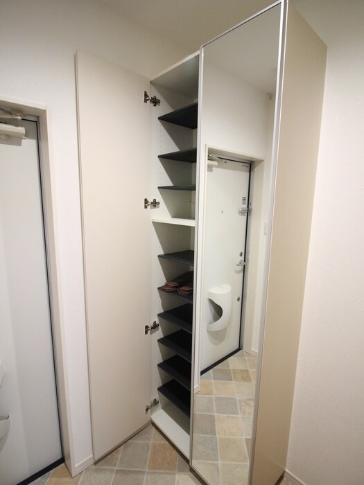 物件内観写真16　(靴箱)