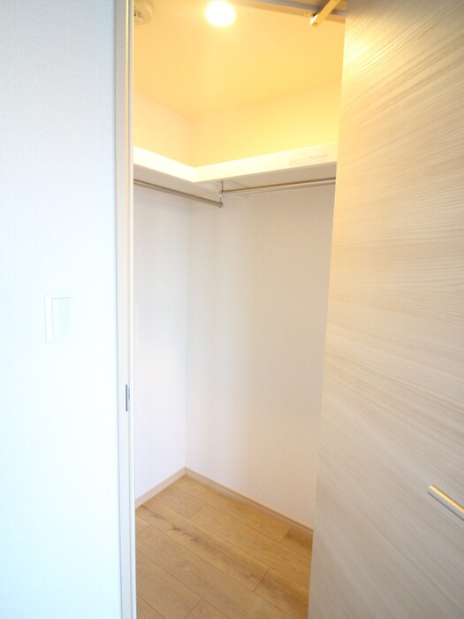 物件内観写真16　(収納)