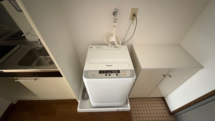 物件内観写真13　(洗濯機置場)