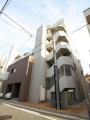 Ｄ-ｒｏｏｍ城東外観写真
