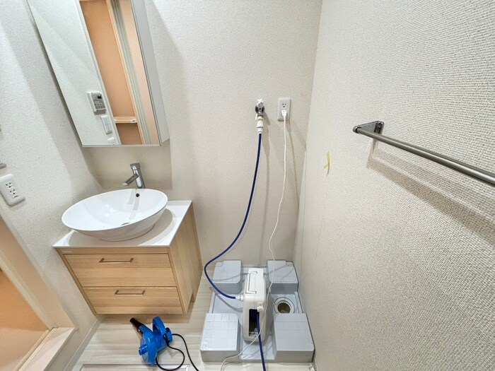 物件内観写真12　(洗濯機置場)