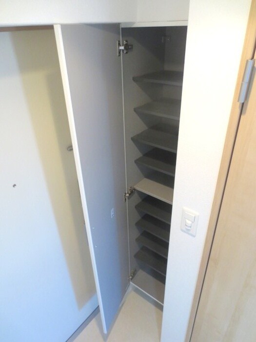 物件内観写真14　(靴箱)