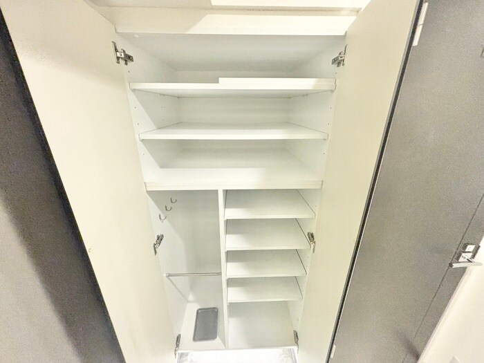 物件内観写真17　(靴箱)