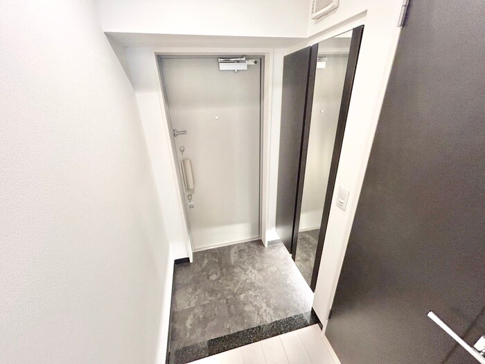 物件内観写真22　(玄関)