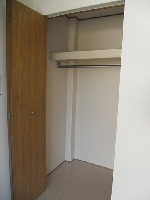 物件内観写真11　(収納)