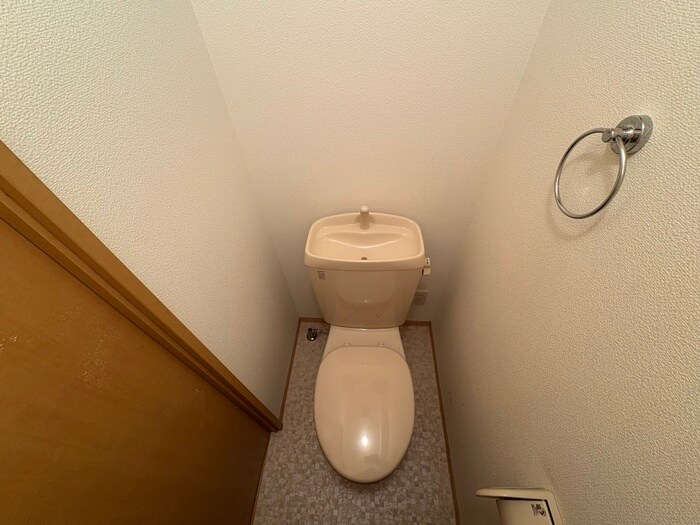 物件内観写真12　(トイレ)