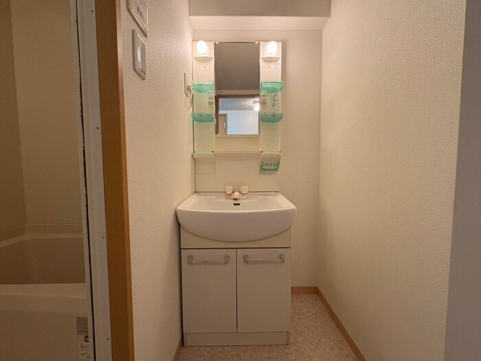 物件内観写真13　(洗面)