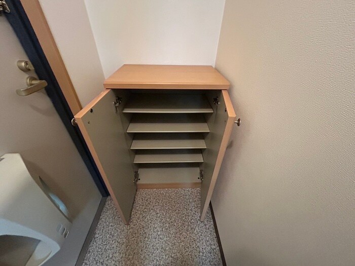 物件内観写真15　(靴箱)