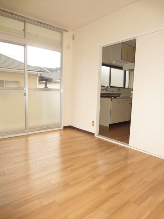 物件内観写真6　(居室)