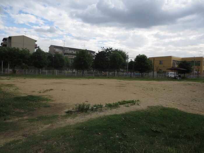 物件外観写真3　(周辺環境)