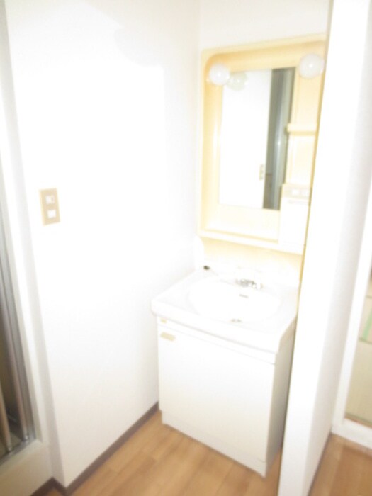 物件内観写真10　(洗面)