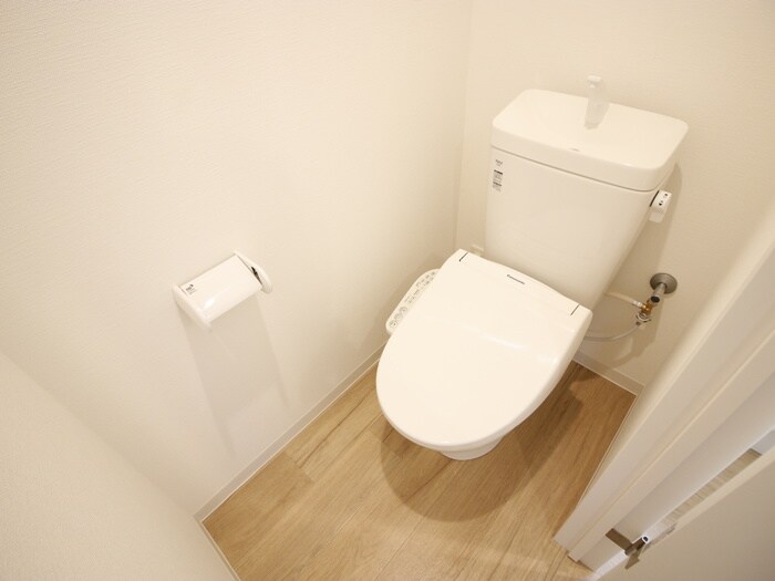 物件内観写真11　(トイレ)