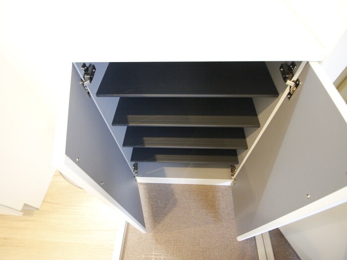 物件内観写真13　(靴箱)