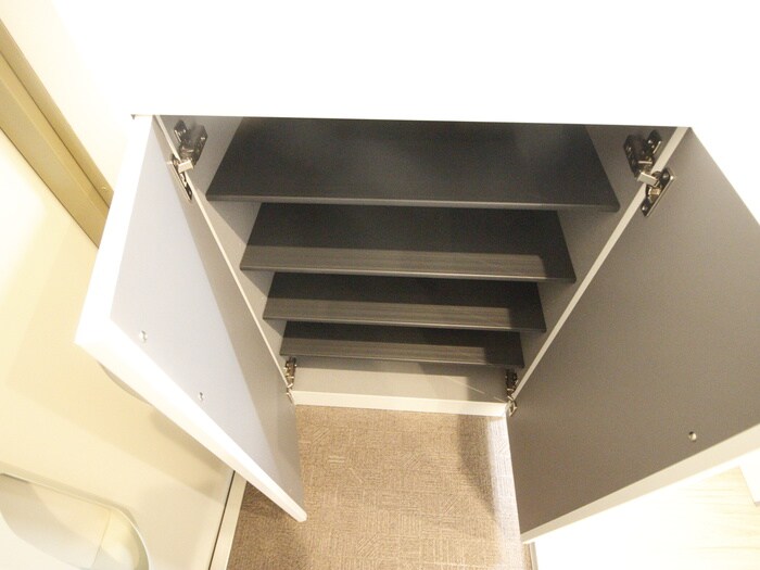 物件内観写真13　(靴箱)