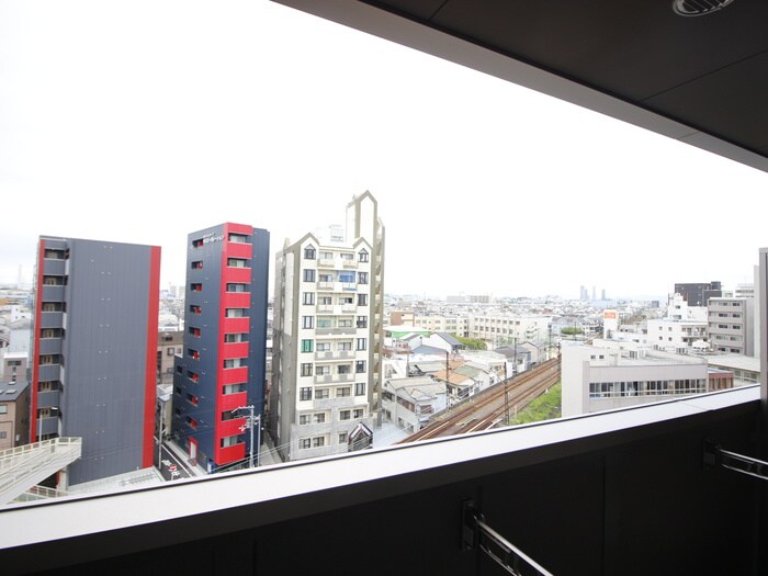 物件内観写真16　(室内からの展望)