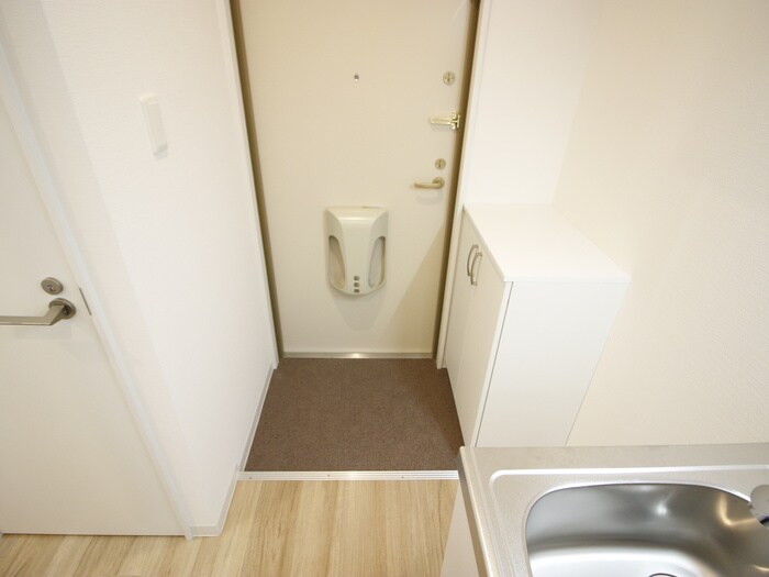 物件内観写真17　(玄関)