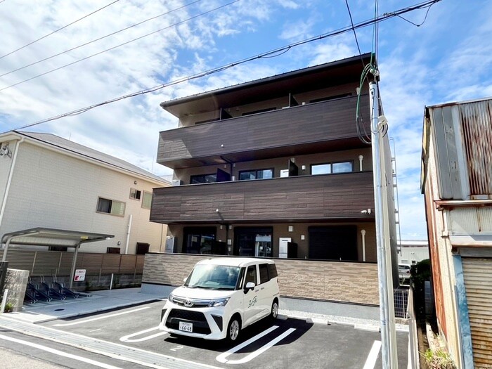 物件外観写真2　(外観写真)