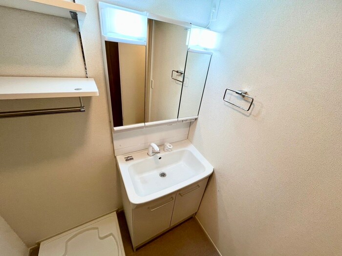 物件内観写真11　(洗面)