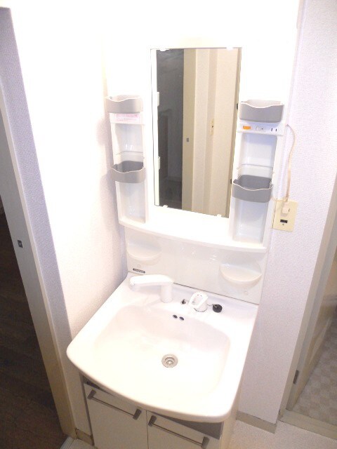 物件内観写真5　(洗面)